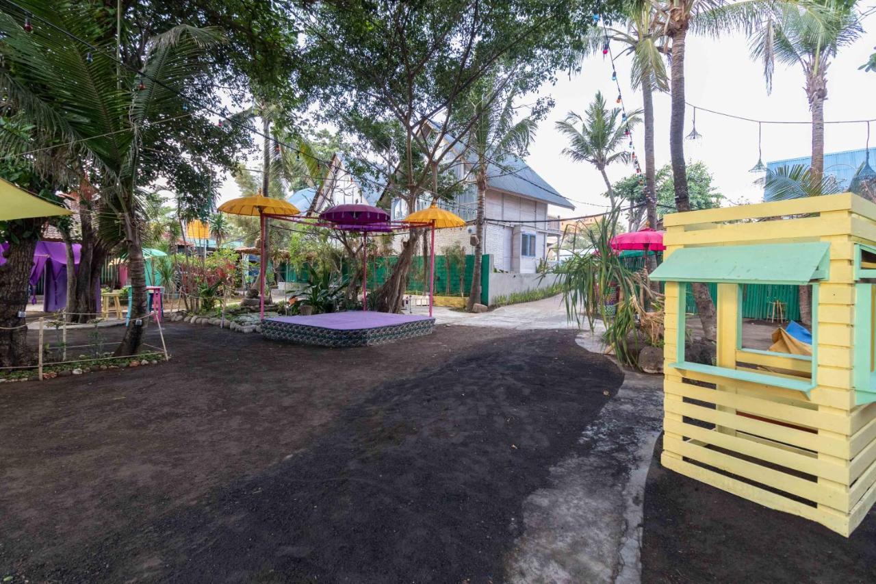 Апарт отель Seminyak Beach Hut Экстерьер фото