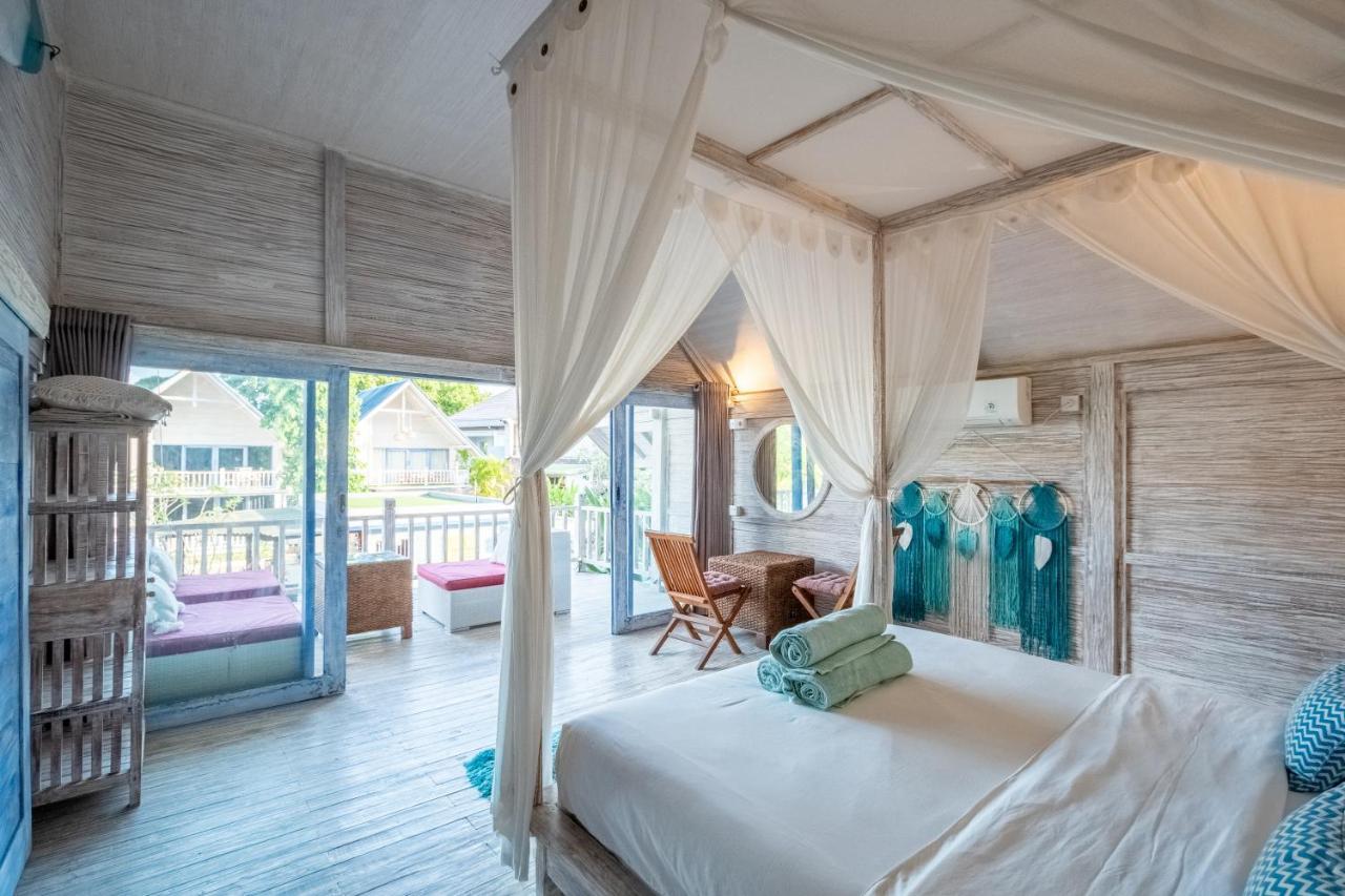 Апарт отель Seminyak Beach Hut Экстерьер фото