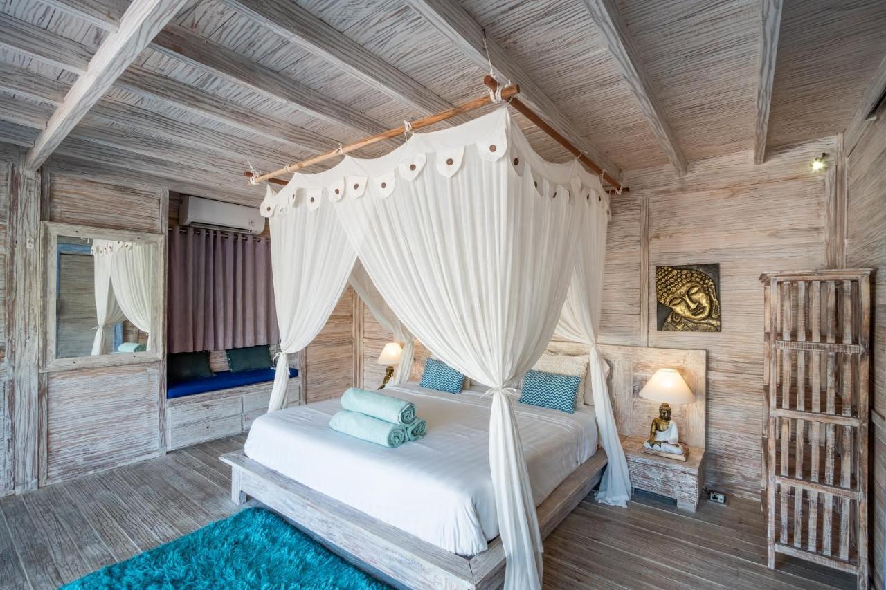 Апарт отель Seminyak Beach Hut Экстерьер фото