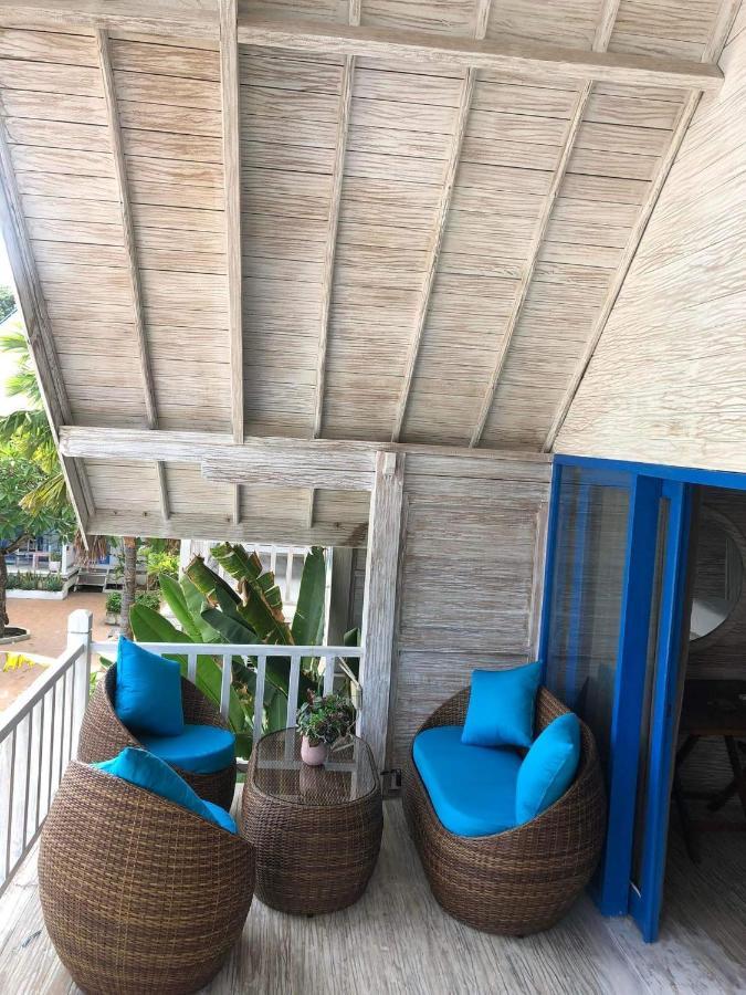 Апарт отель Seminyak Beach Hut Экстерьер фото