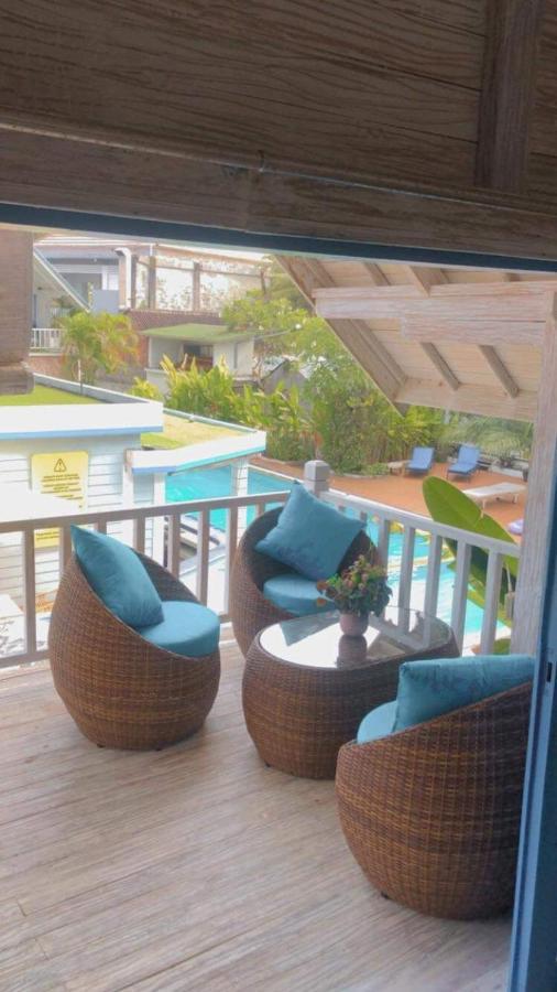 Апарт отель Seminyak Beach Hut Экстерьер фото